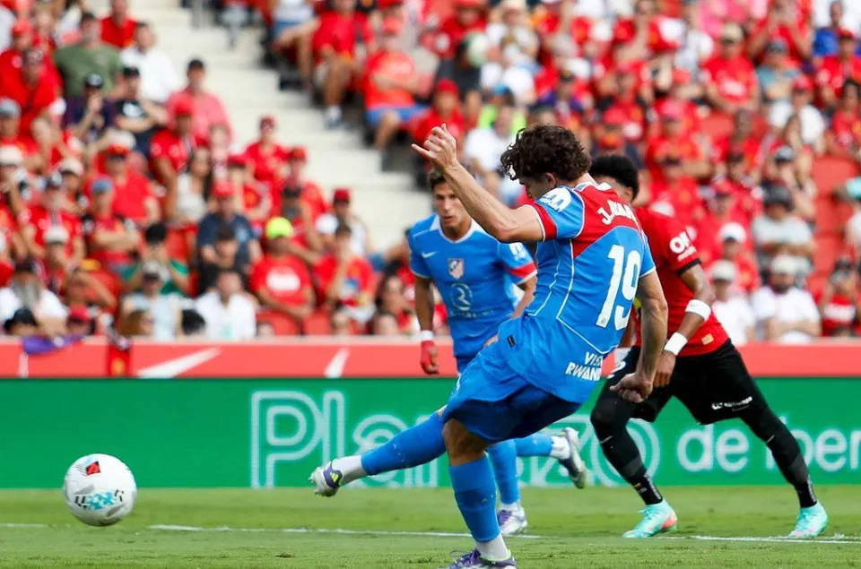 锋阿尔瓦雷, 未能取得胜, 共创造了